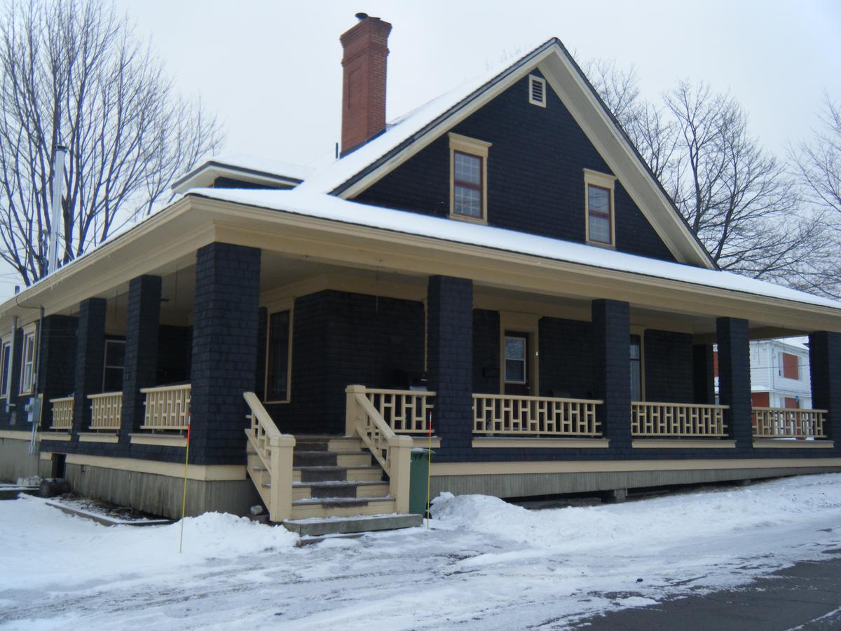 Dans Les Draps De Morphee Bed & Breakfast Кампбелтън Екстериор снимка