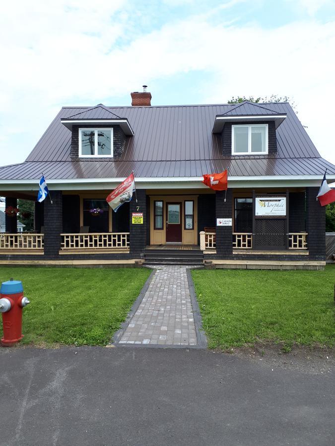 Dans Les Draps De Morphee Bed & Breakfast Кампбелтън Екстериор снимка